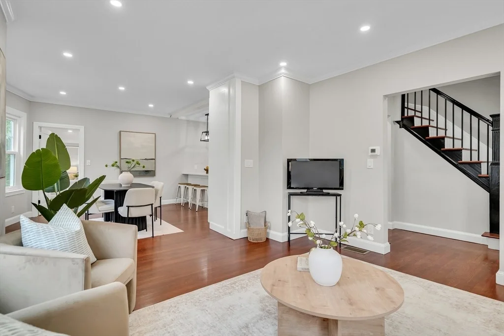 Photo of 20 Riverview St