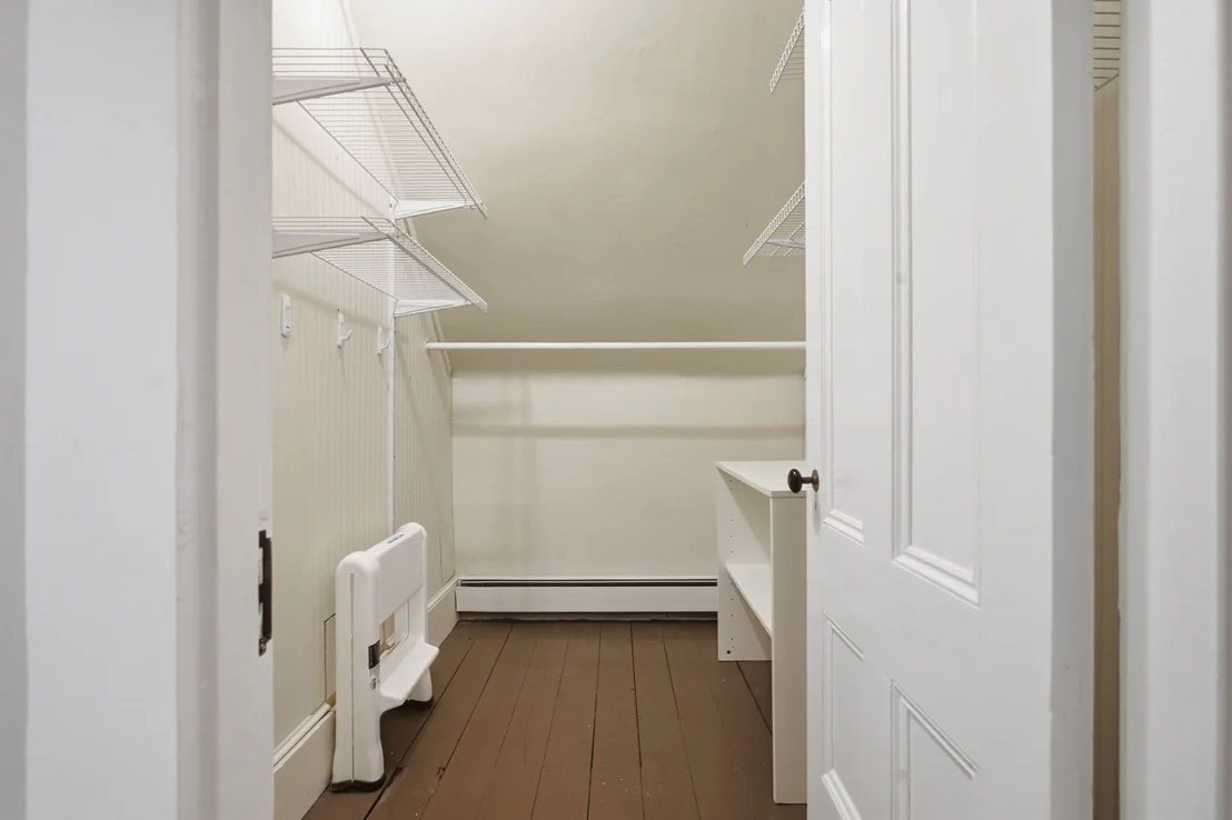 Photo of 10 Eaton St