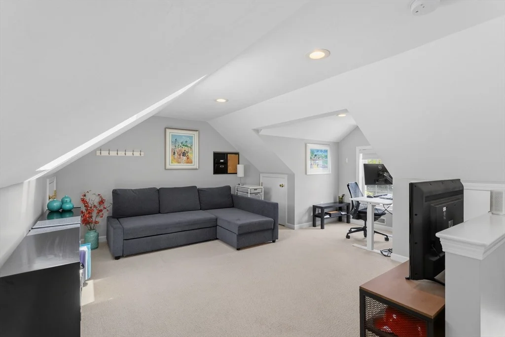 Photo of 1 Daisy Lane