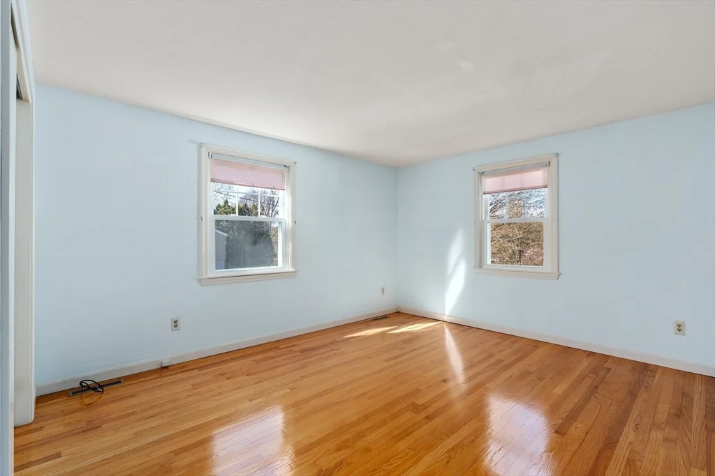 Photo of 22 Buckingham Ave