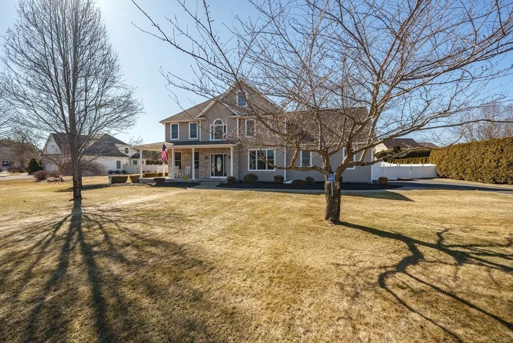 Photo of 303 Munger Hill Rd
