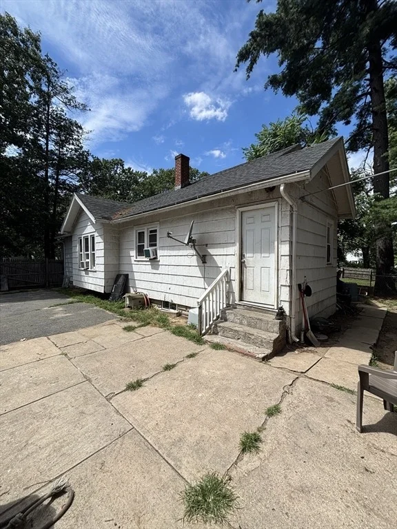 Photo of 55 Leitch St