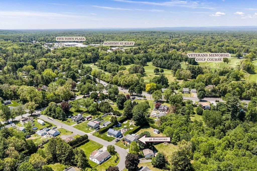 Photo of 46 Rochford Cir