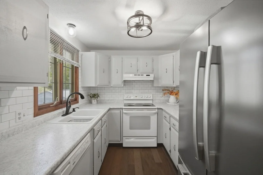 Photo of 563 Pochassic Rd.