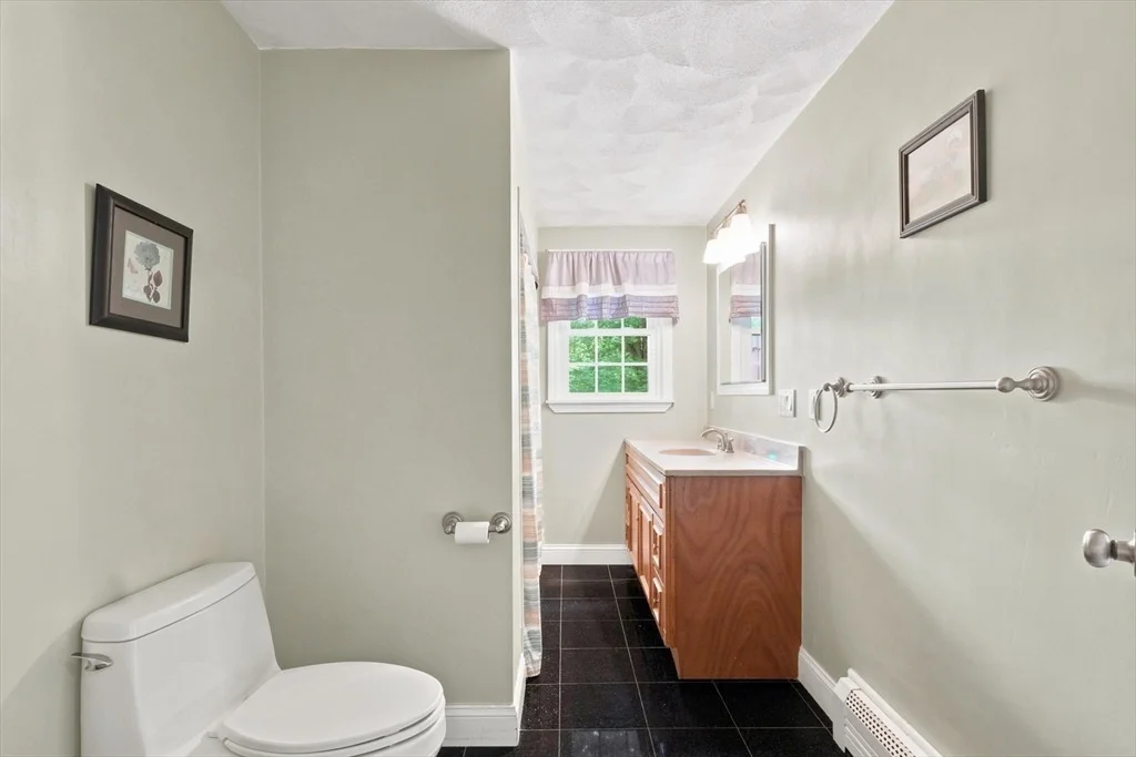 Photo of 52 Oak Ridge Circle