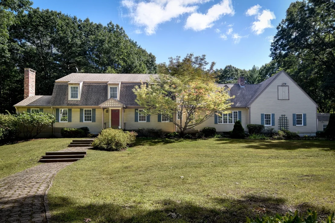 Photo of 46 Donnelly Dr