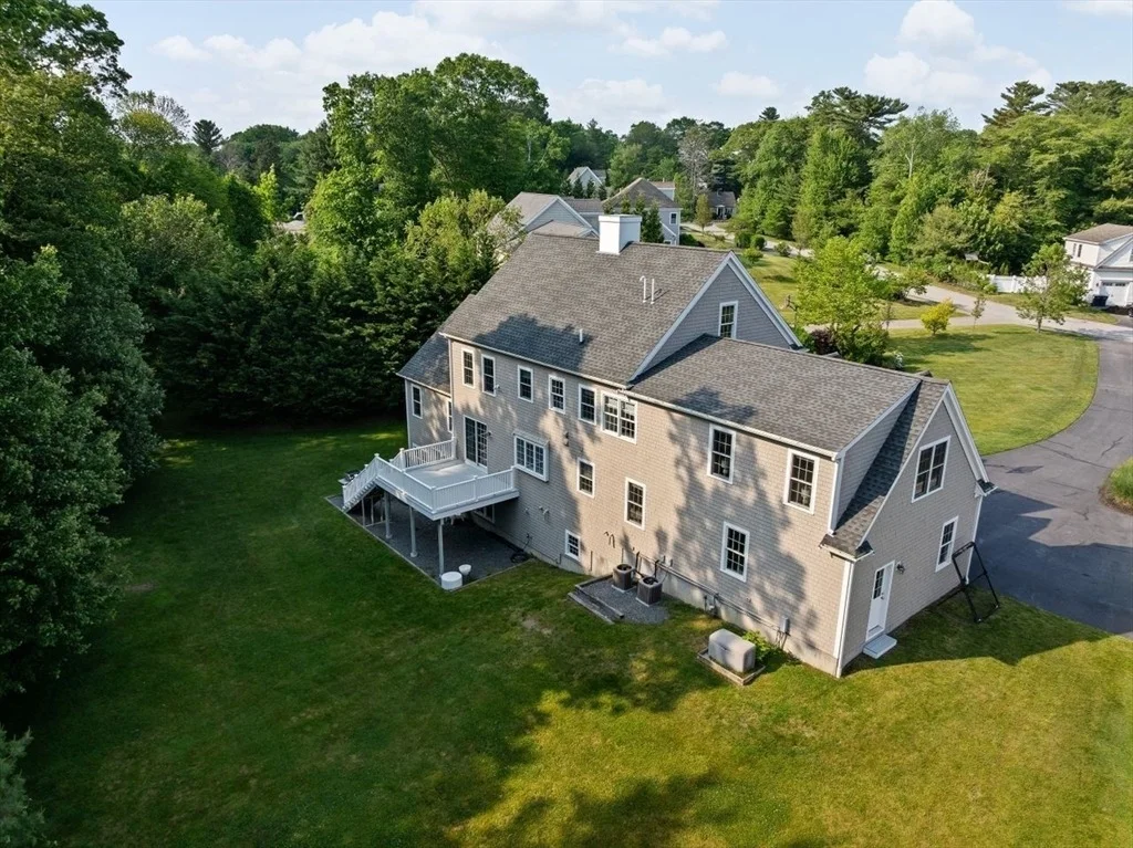 Photo of 10 Evangeline Dr