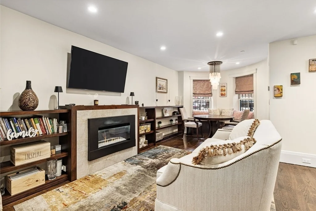 Photo of 109 Appleton St