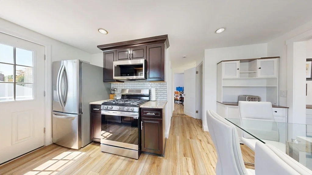 Photo of 28 Deforest St