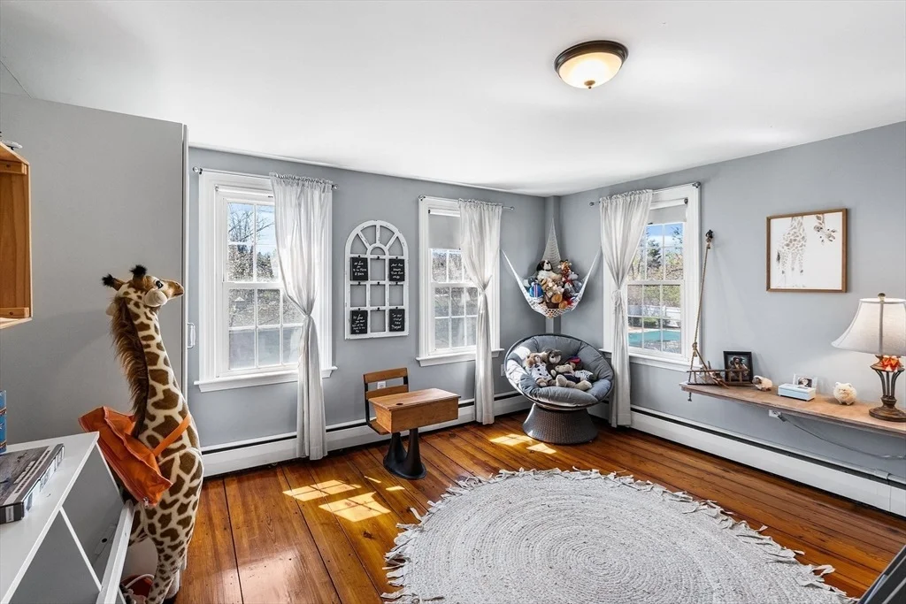 Photo of 416 Boston Rd