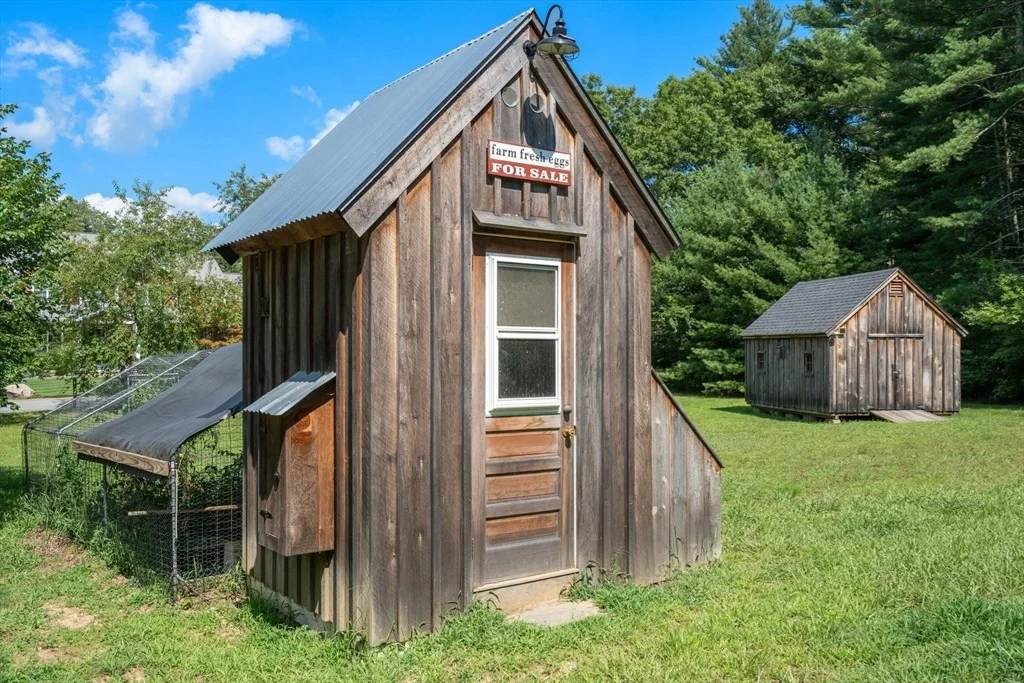 Photo of 145 Dexter Ln