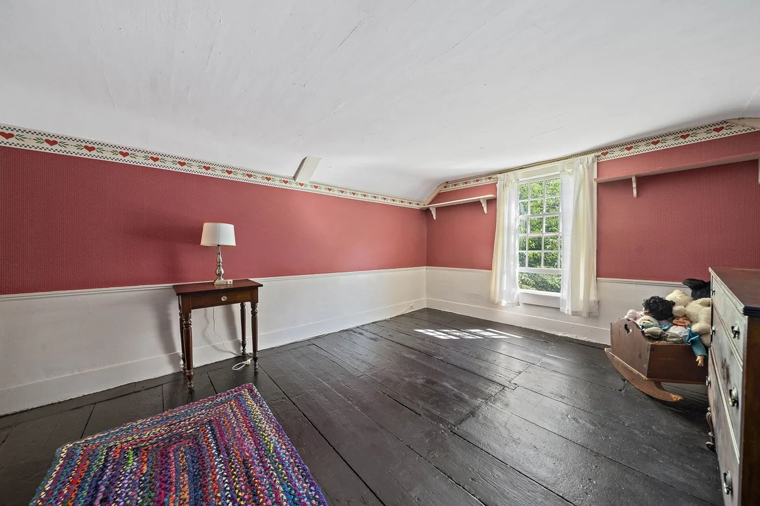 Photo of 128 Whitford Cir