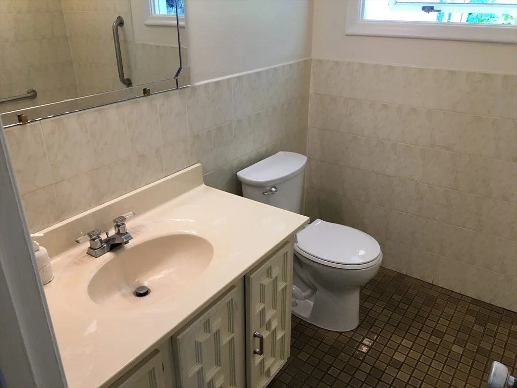 Photo of 60 Terrace Ln