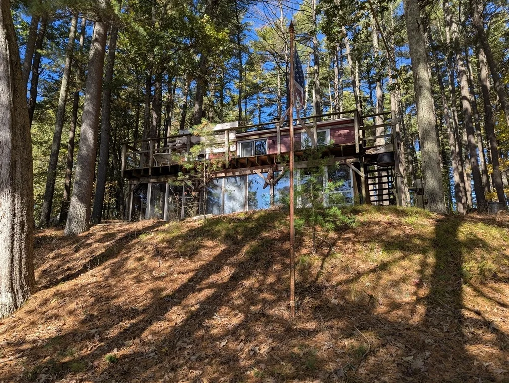 Photo of 34 Hallock Point Road