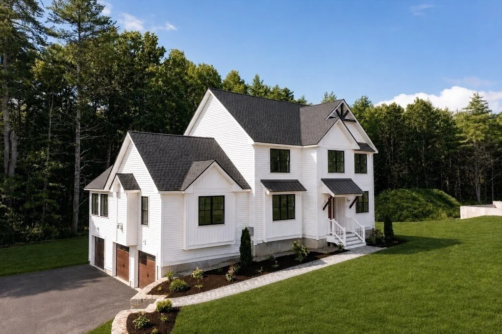 Photo of 15 Unkety Brook Way