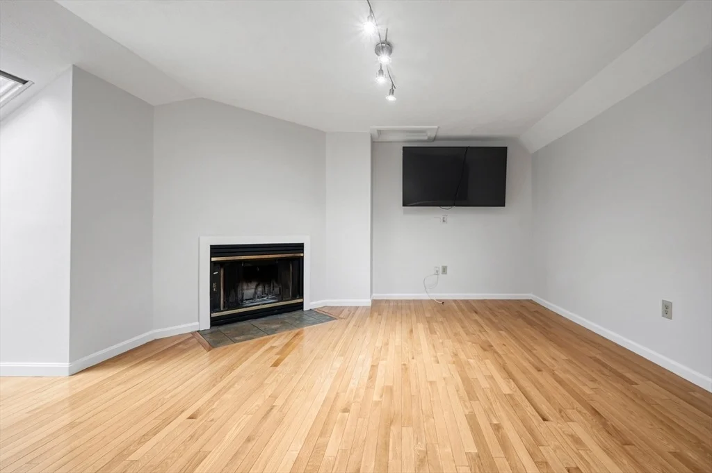 Photo of Unit 3 at 4 Deer Path