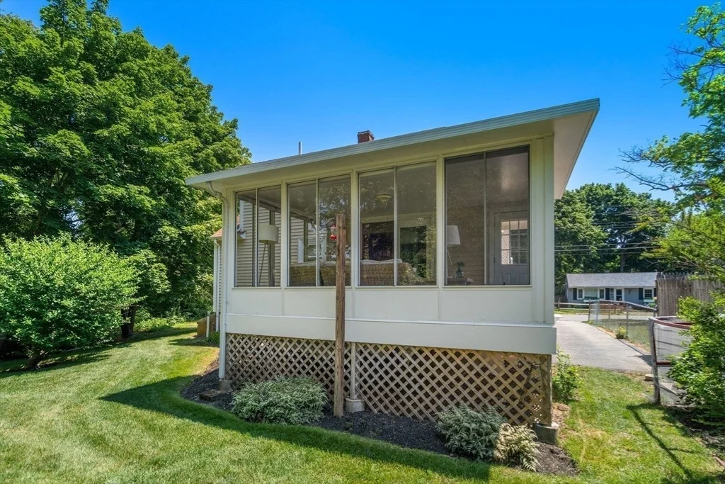 Photo of 1080 Ocean St