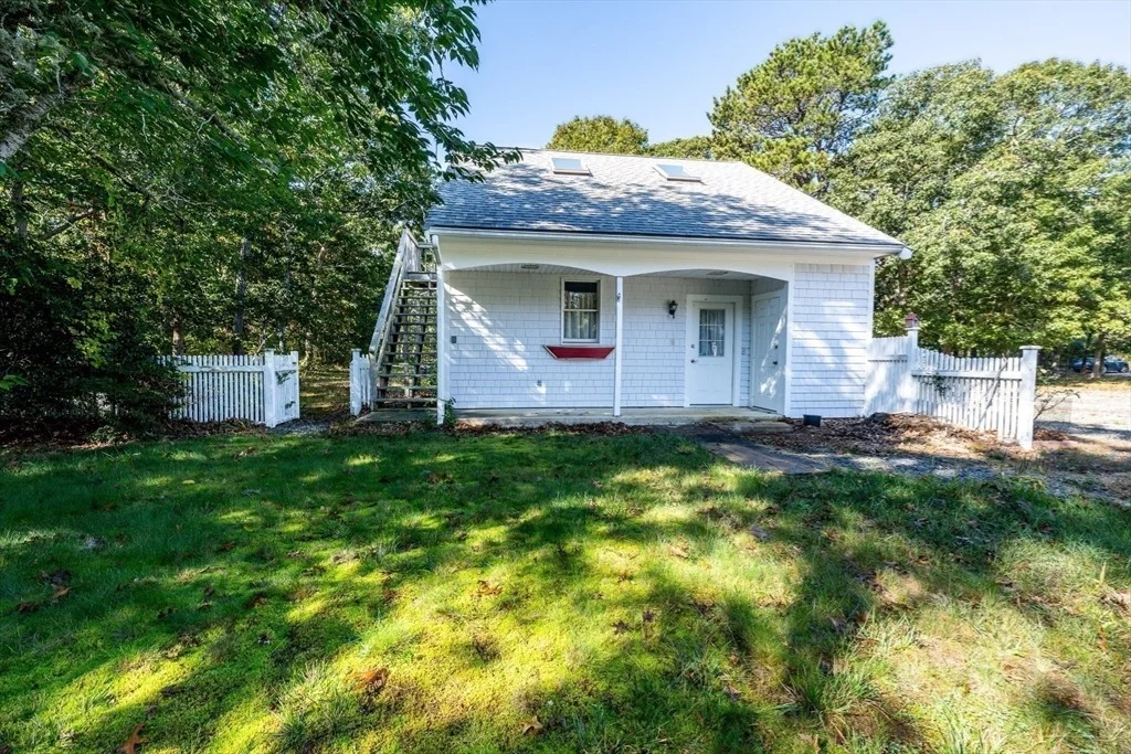 Photo of 115 Sparrowhawk Ln