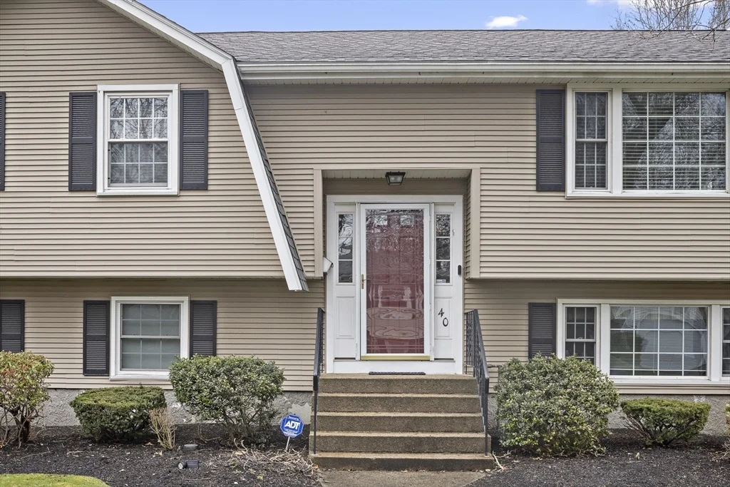 Photo of 40 Brewster Dr