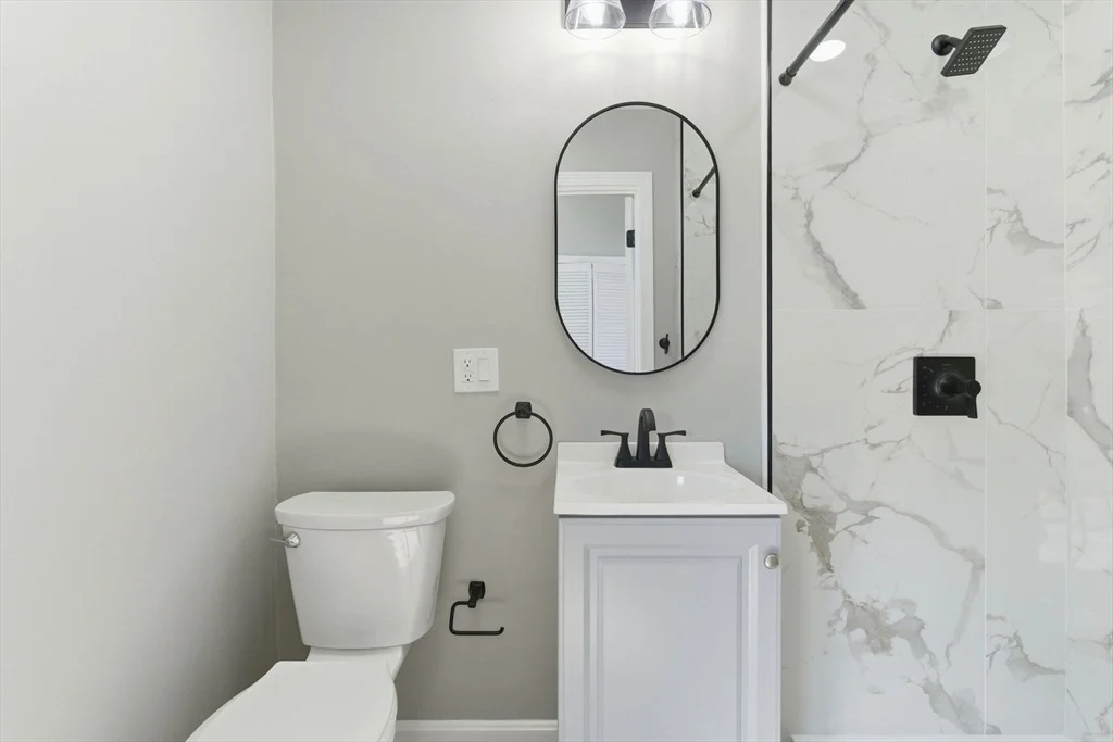 Photo of 206 Burnham
