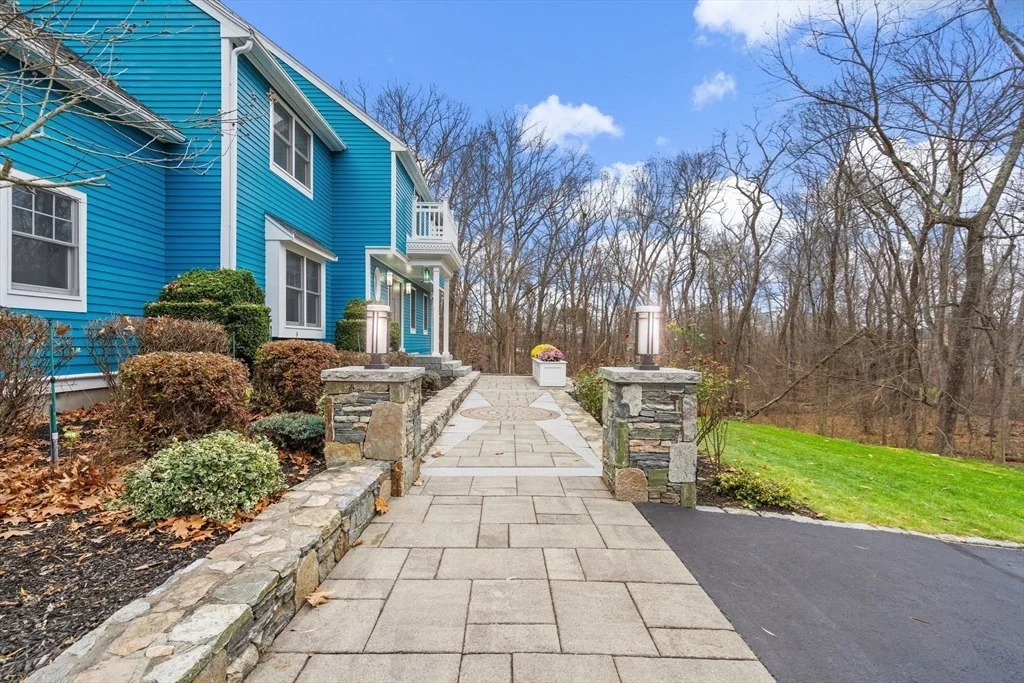 Photo of 39 Desimone Drive