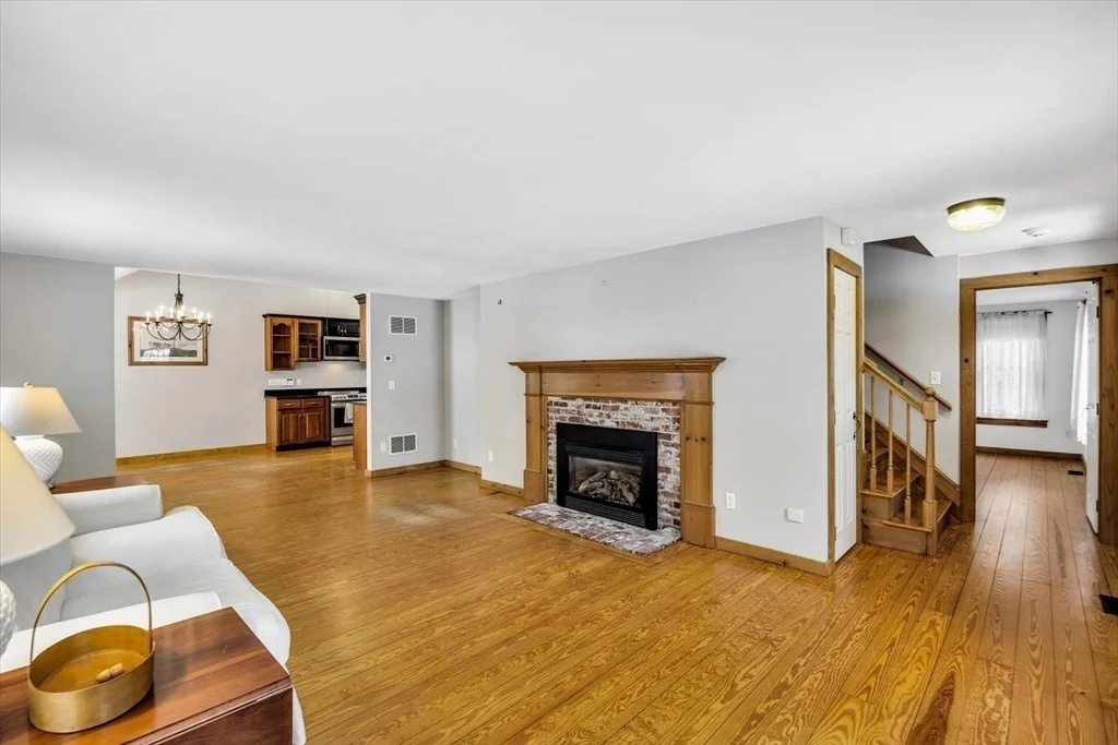 Photo of 85 Clamshell Cove Rd