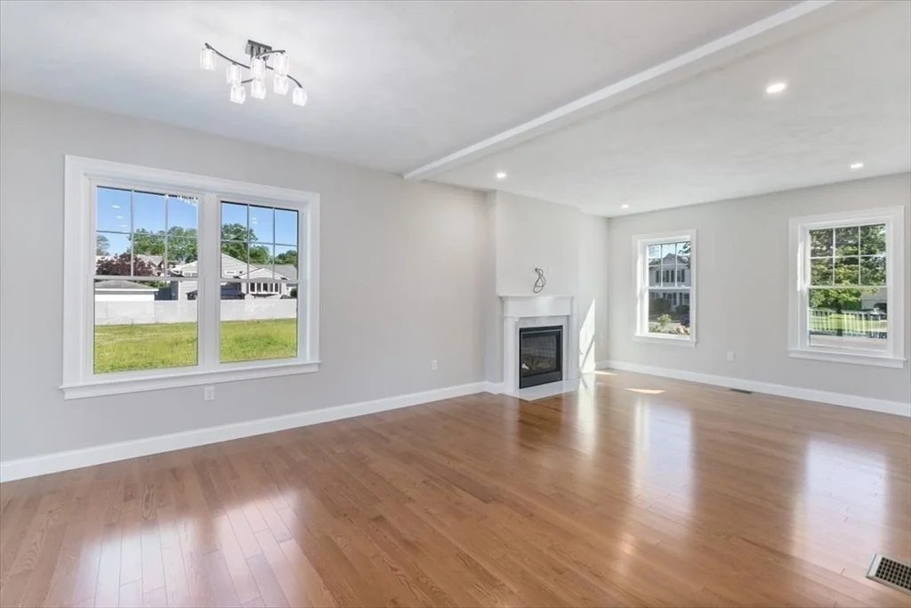 Photo of 150 Nashua Rd