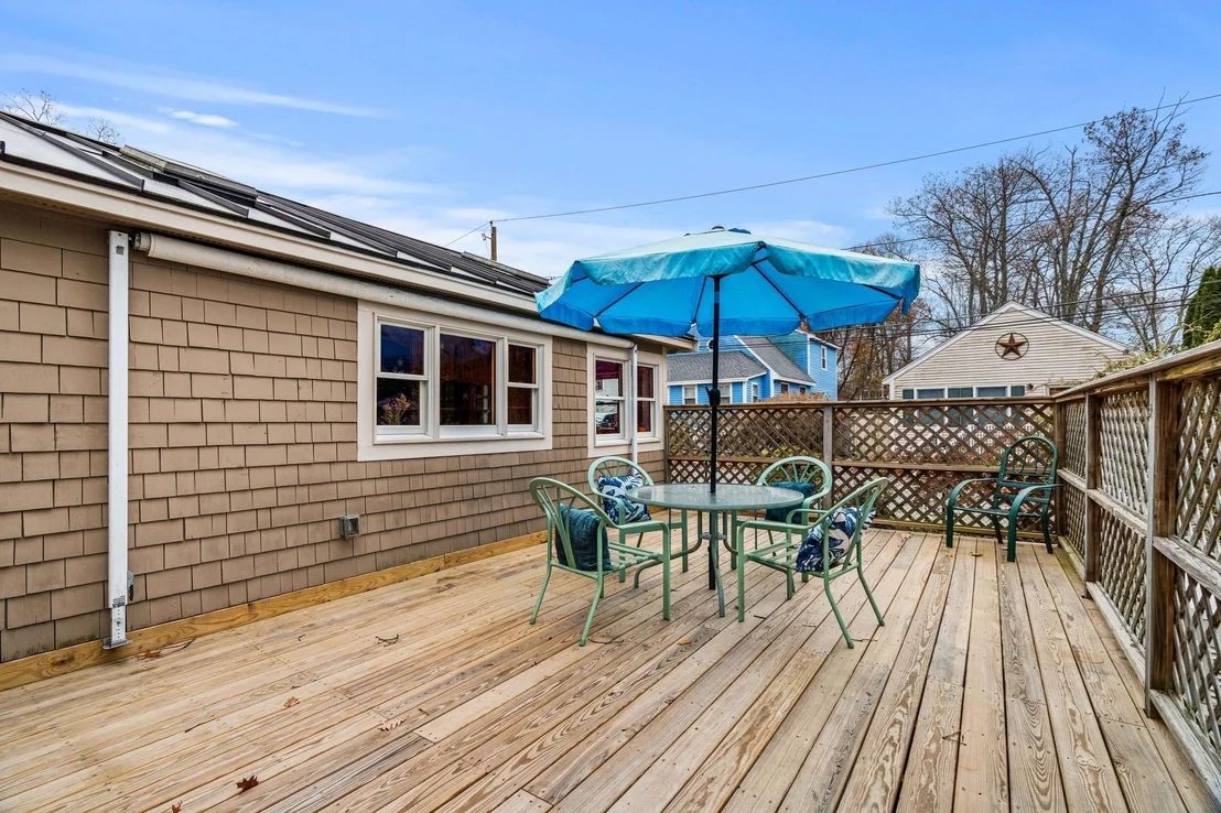Photo of 57 Richardson Ave