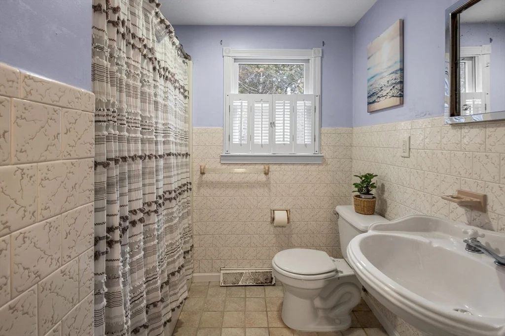 Photo of 30 Mayflower Rd