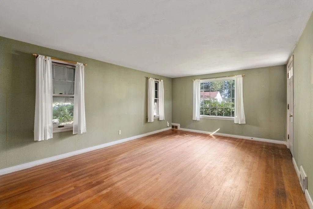 Photo of 69 Mohawk Dr