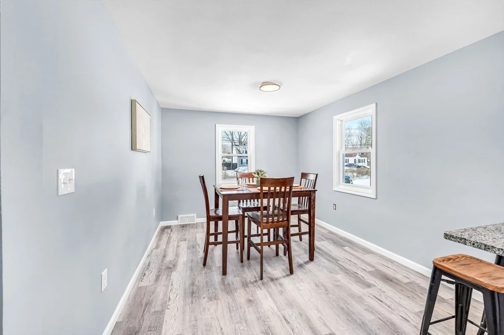Photo of 297 Breckwood Blvd