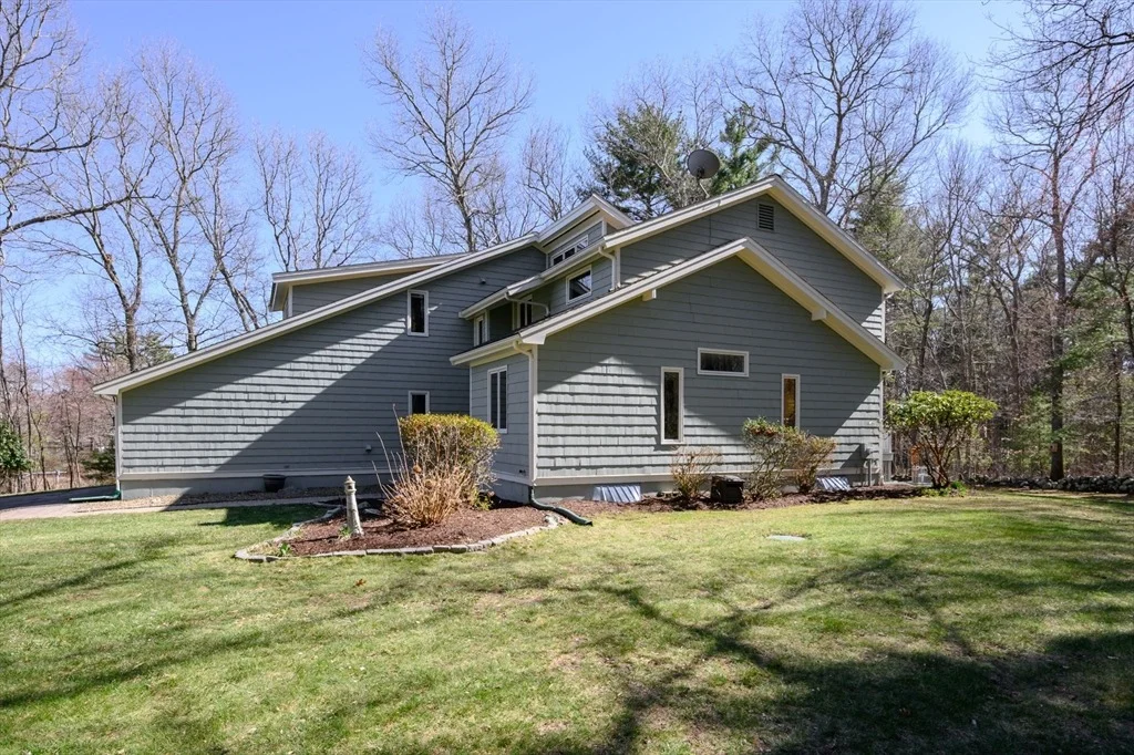 Photo of 353 Birchbark Drive