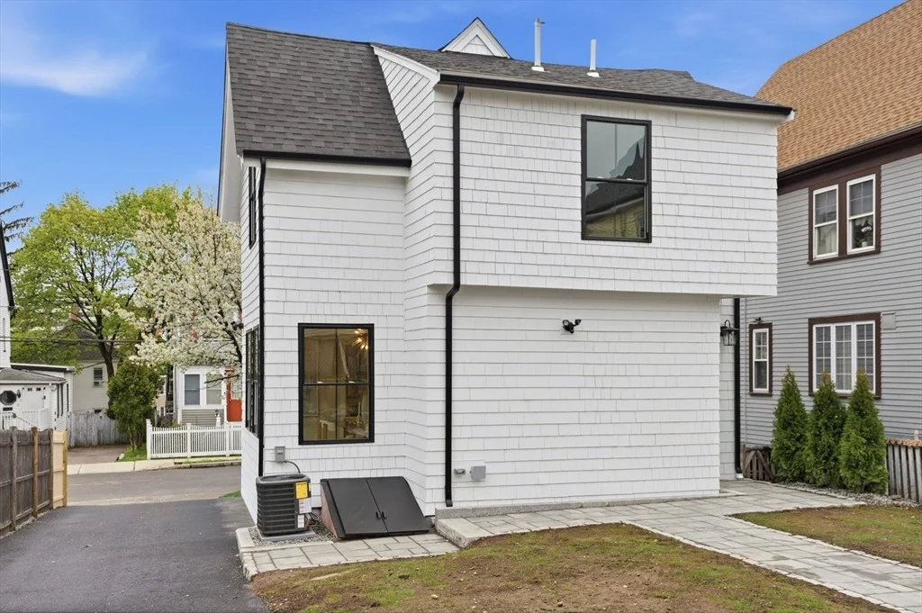 Photo of 30 Waverly Ave