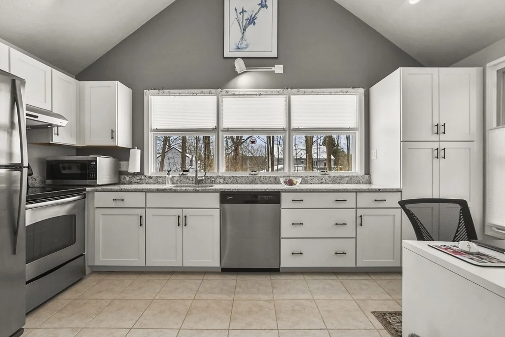 Photo of Unit 18 at 18 Fieldstone Street