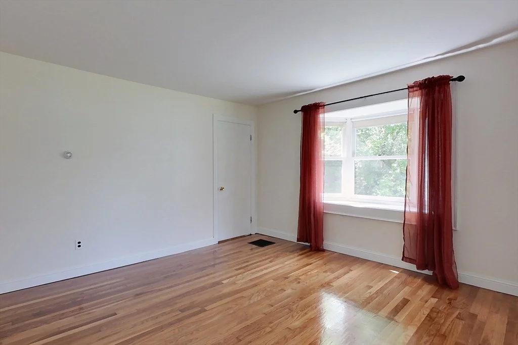 Photo of 92 Squannacook Rd