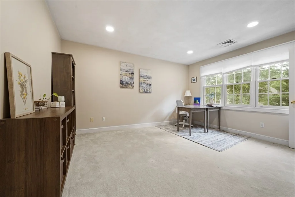 Photo of 89 Bridle Path