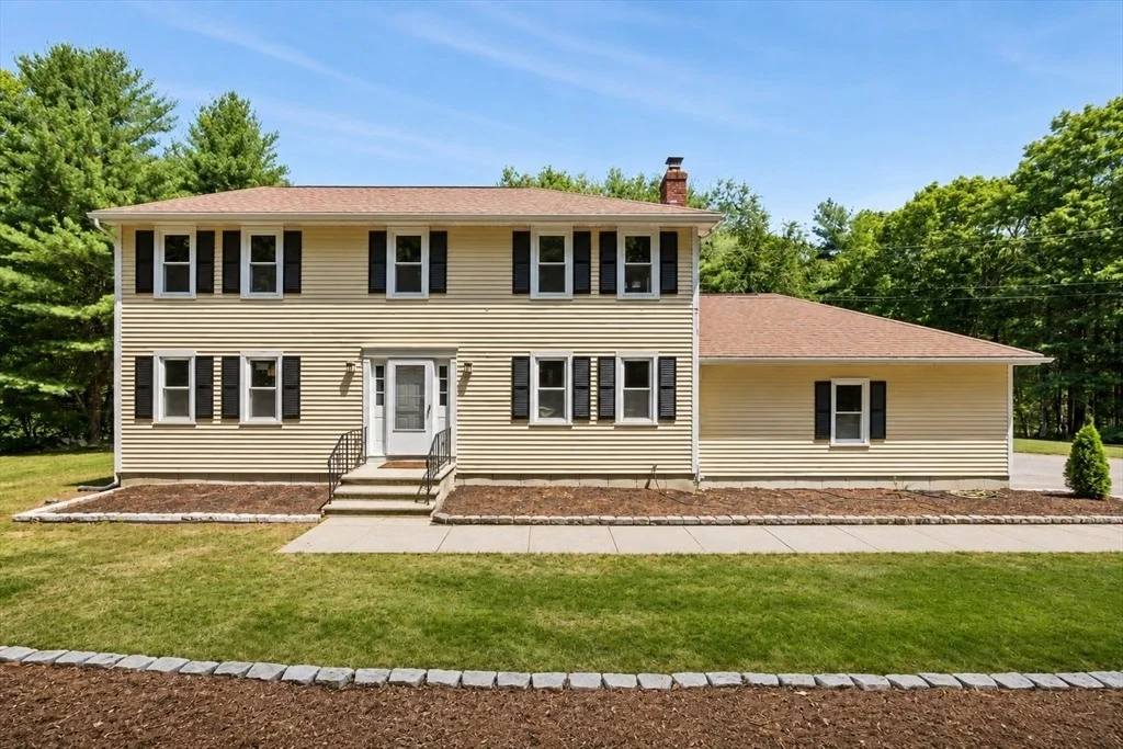 Photo of 74 Lakeview Rd