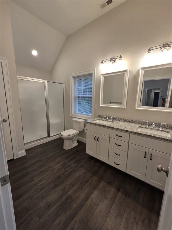 Photo of 10 Wisteria Ln