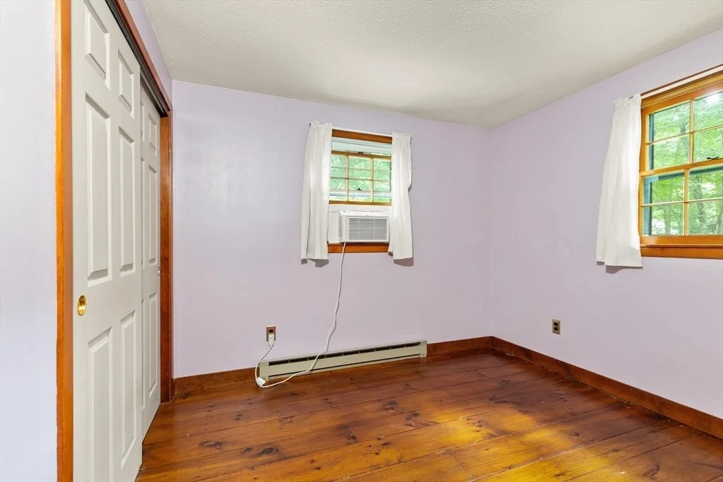 Photo of 653 Townsend Road