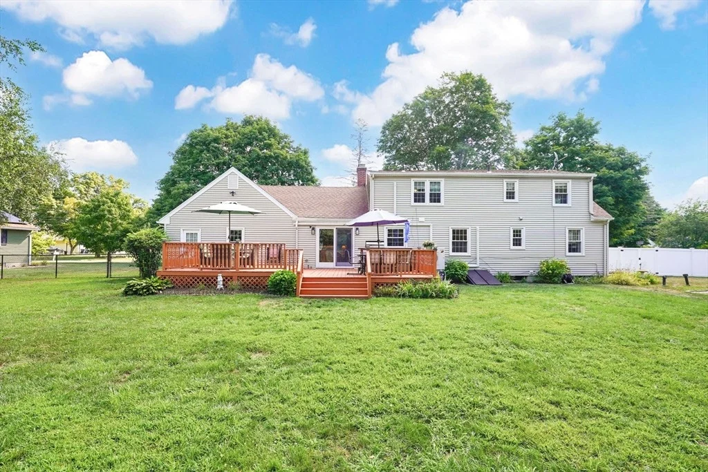 Photo of 9 Longview Dr