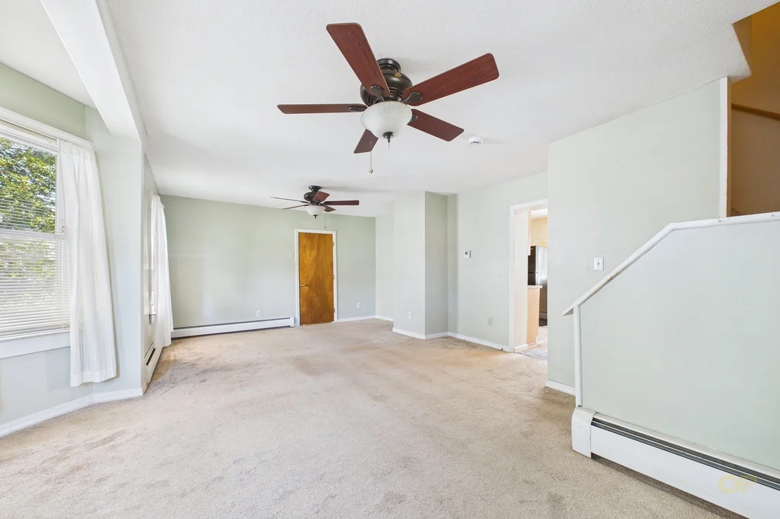 Photo of 7 Bayview Ave