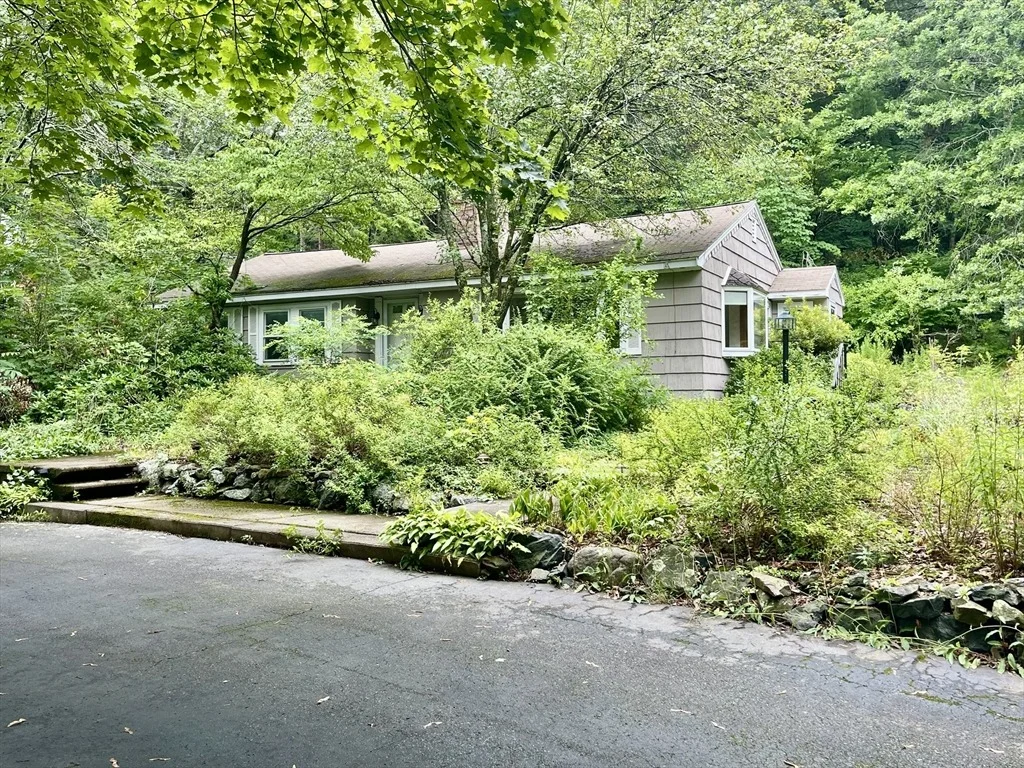 Photo of 6 Overlook Drive