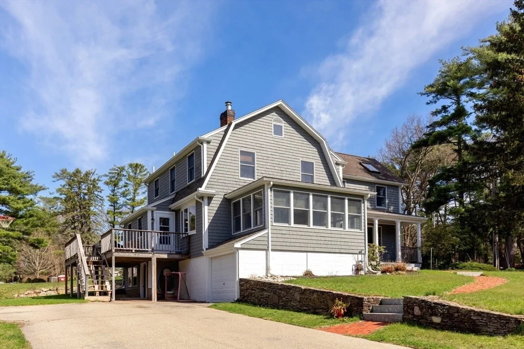 Photo of 241 Sandy Hill Dr