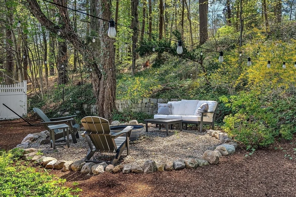 Photo of 77 Brook Rd