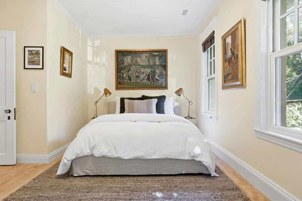 Photo of 6 Oakmount Circle