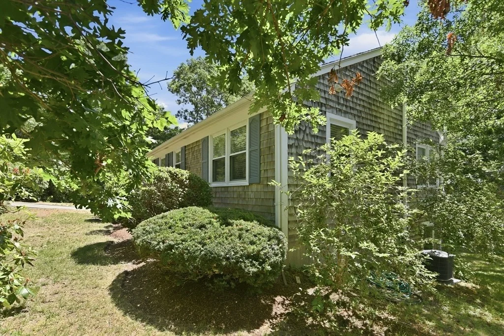 Photo of 8 Emerald Way