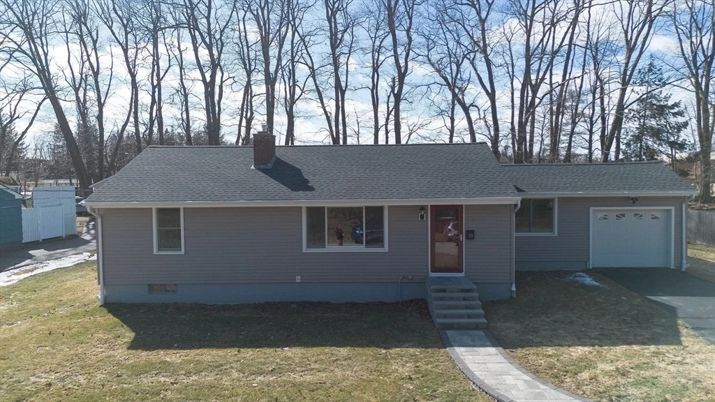 Photo of 33 Mount View Dr