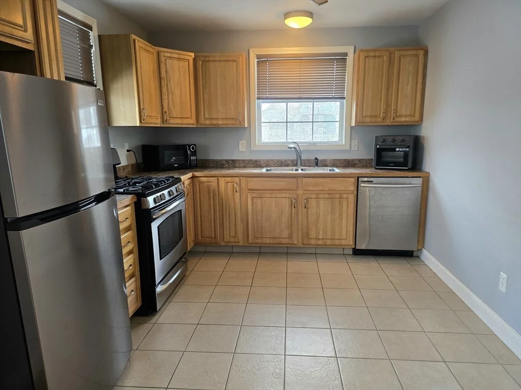 Photo of Unit C at 303 Eagle Street