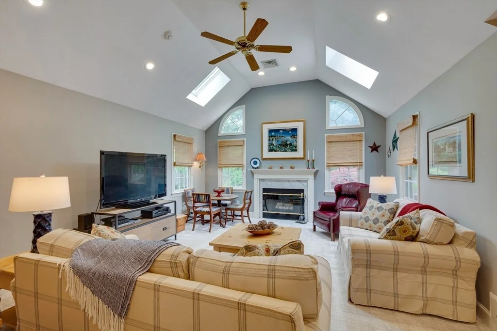 Photo of 6 Samoset Rd