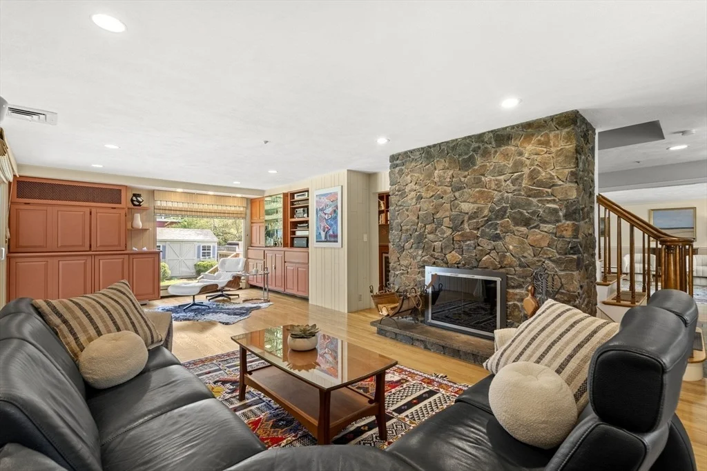 Photo of 30 Thompson Rd